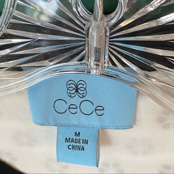 CeCe Sleeveless White Top Eyelet Lace Dressy or Casual Size M NWT - Picture 5 of 11